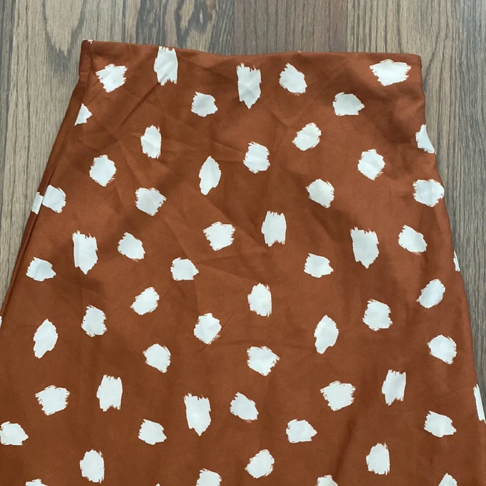 FOREVER 21 midi skirt :) - Picture 3 of 5